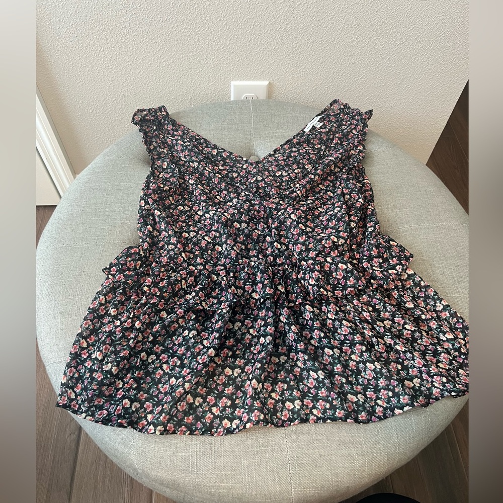 American Eagle- flowy, tiered top, size medium, black and floral.